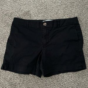 Old navy, size 6, relaxed fit short